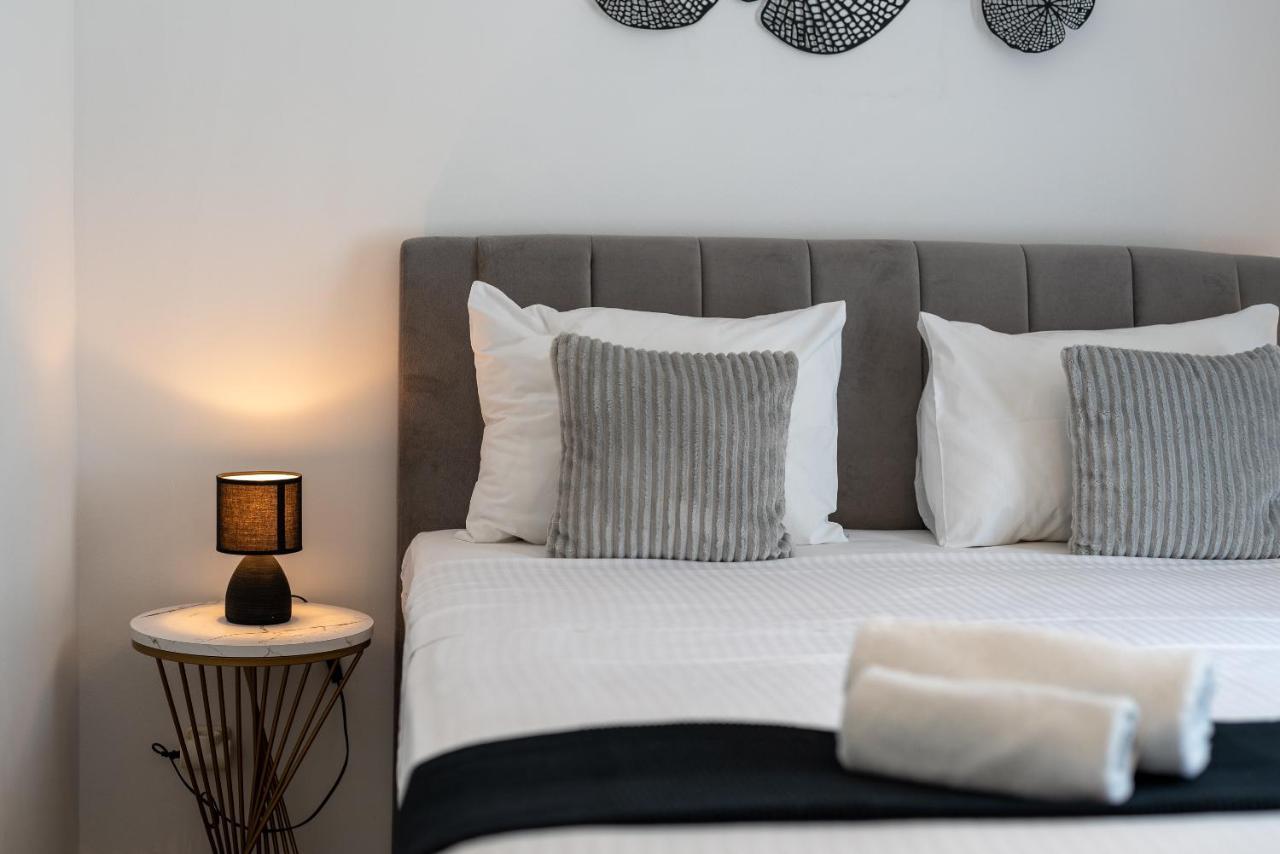 Apartments Bozan Trogir Ngoại thất bức ảnh