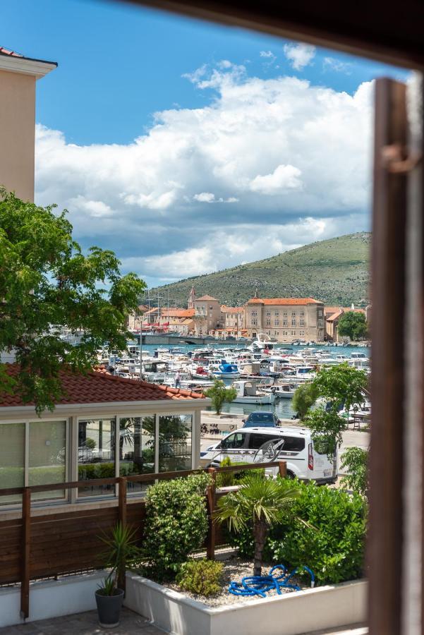 Apartments Bozan Trogir Ngoại thất bức ảnh