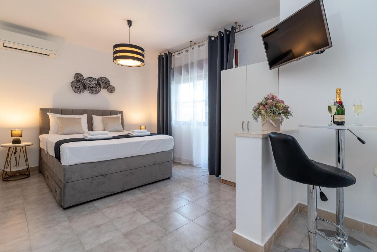 Apartments Bozan Trogir Ngoại thất bức ảnh