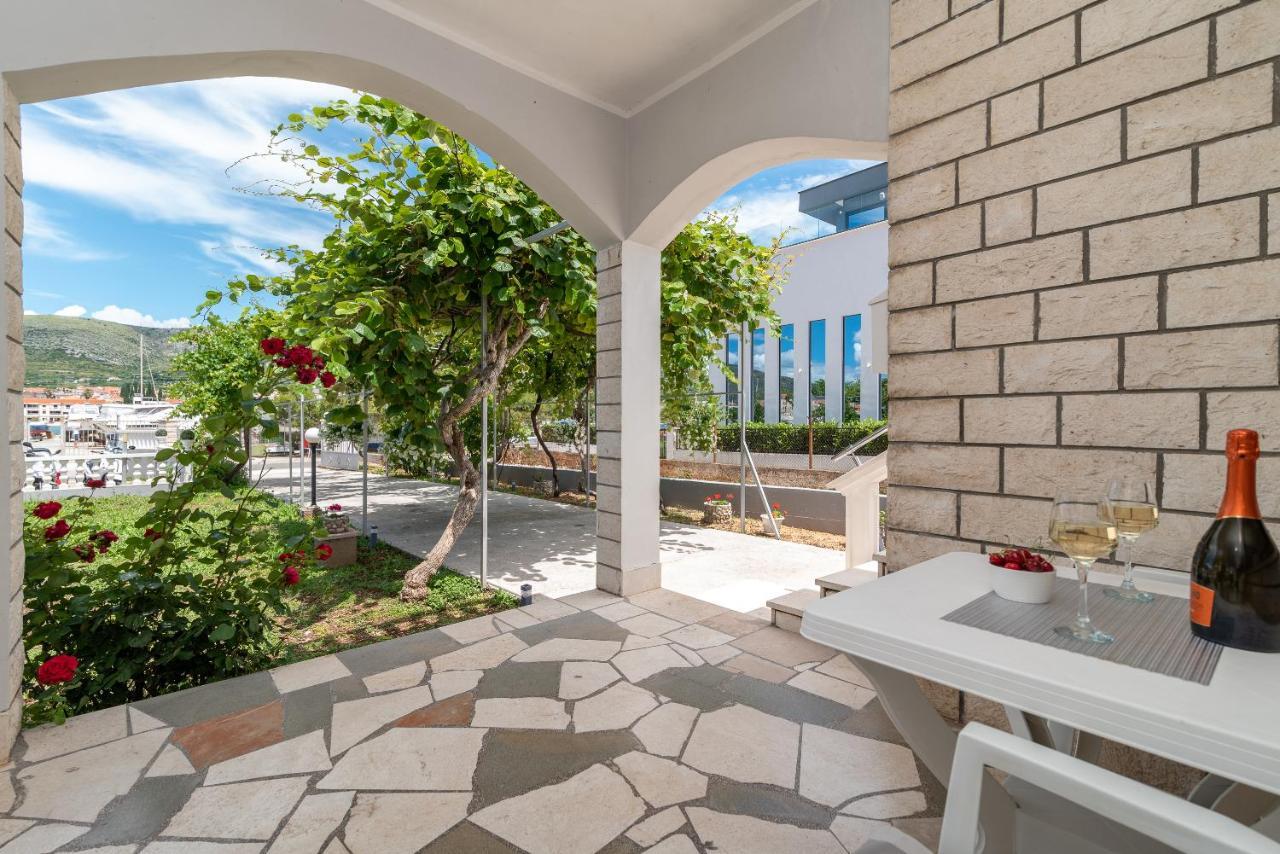 Apartments Bozan Trogir Ngoại thất bức ảnh