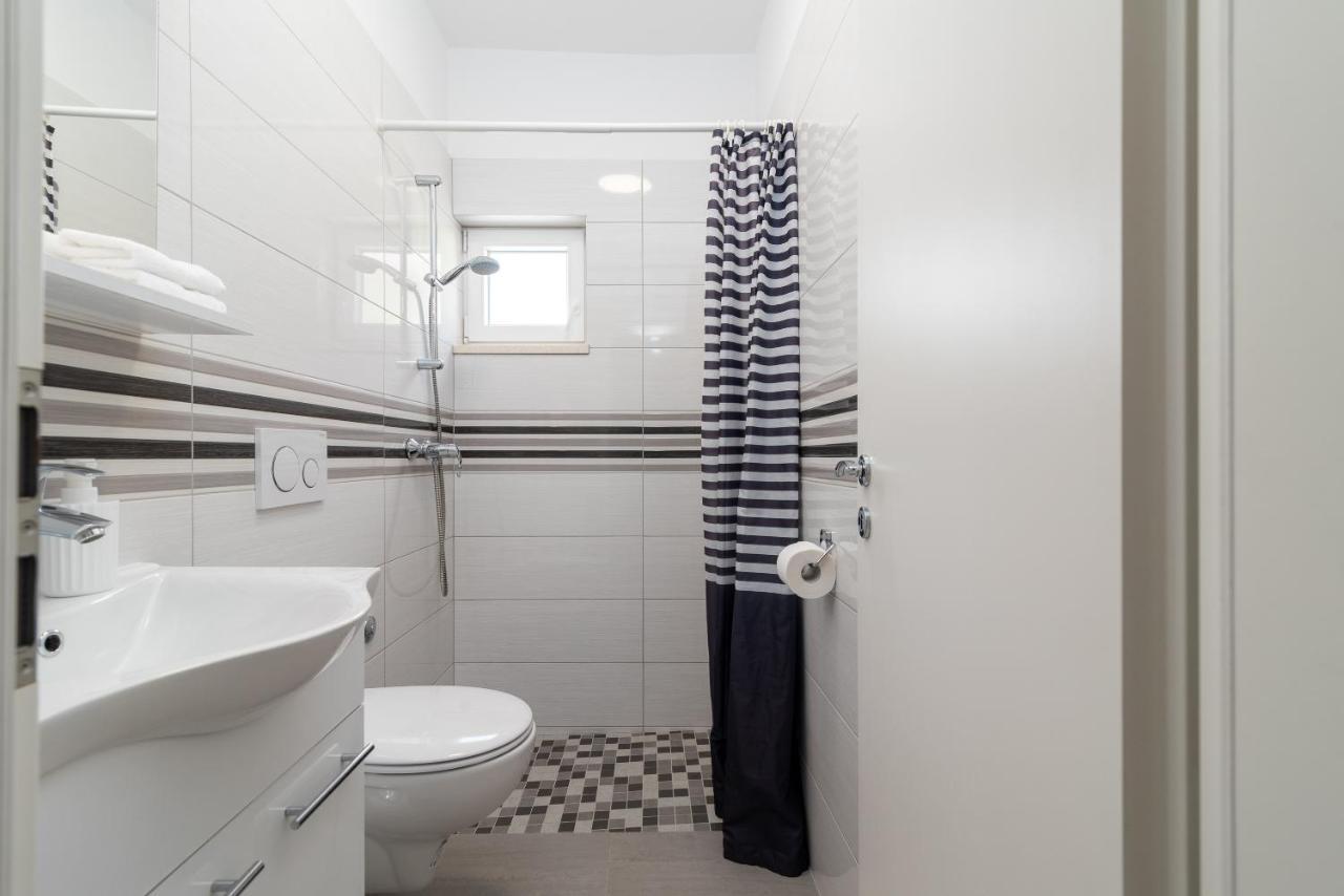 Apartments Bozan Trogir Ngoại thất bức ảnh