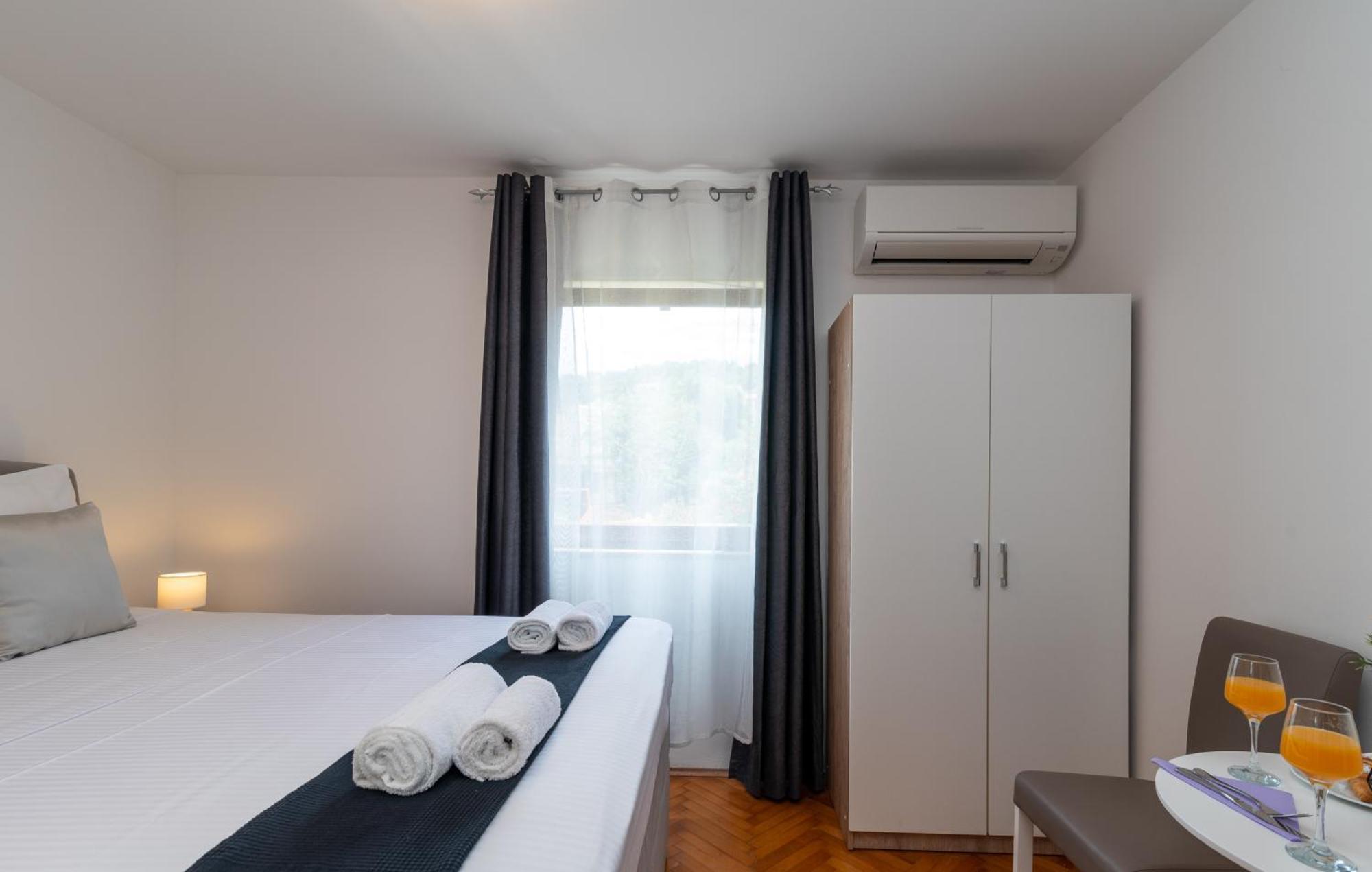 Apartments Bozan Trogir Phòng bức ảnh