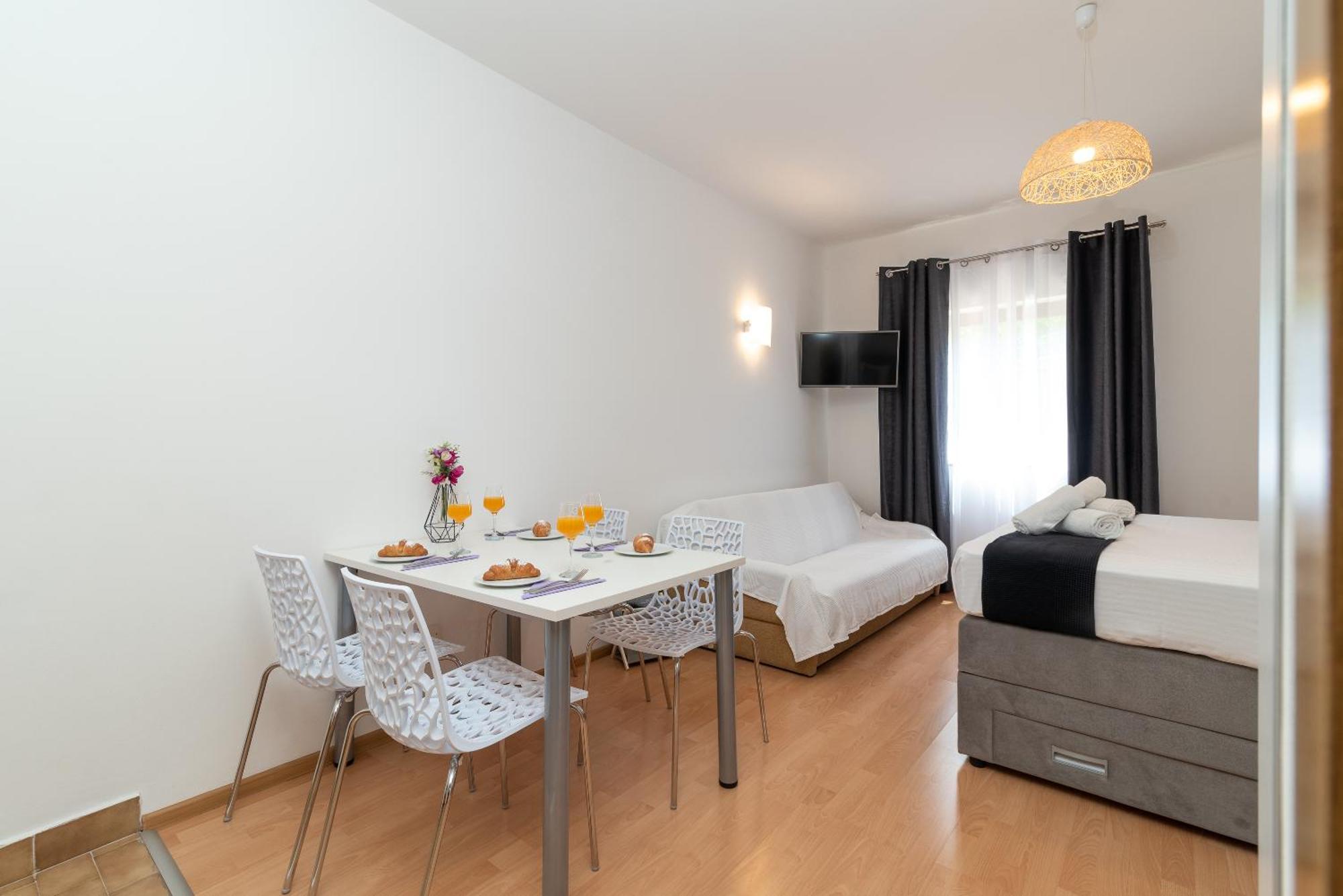 Apartments Bozan Trogir Phòng bức ảnh