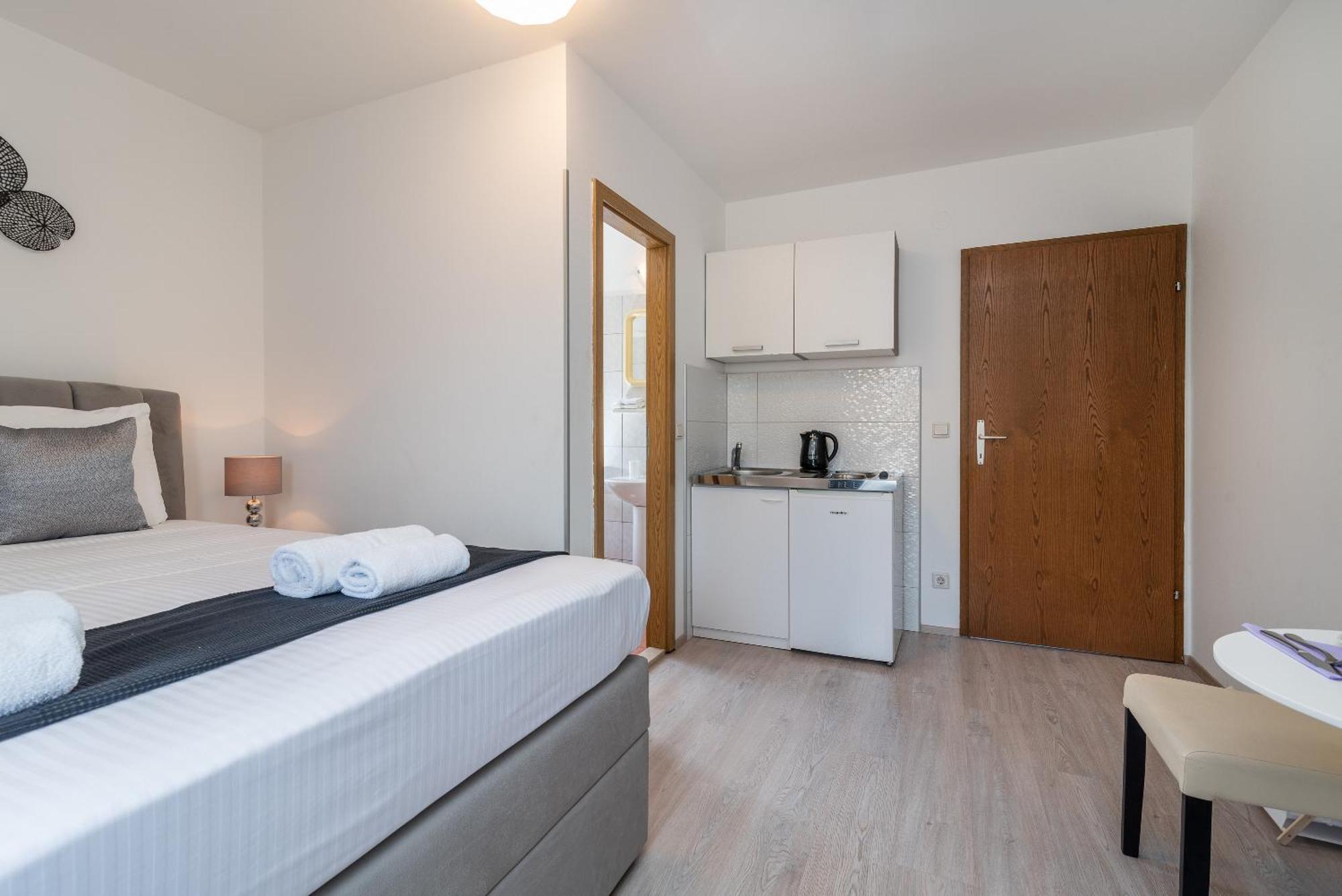 Apartments Bozan Trogir Phòng bức ảnh