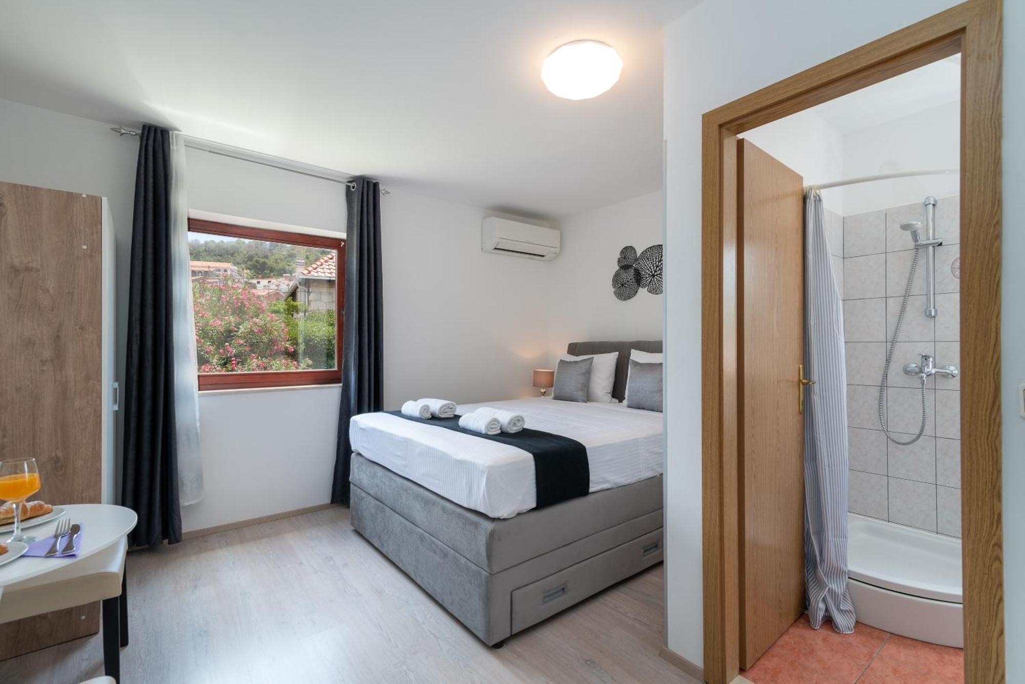 Apartments Bozan Trogir Phòng bức ảnh